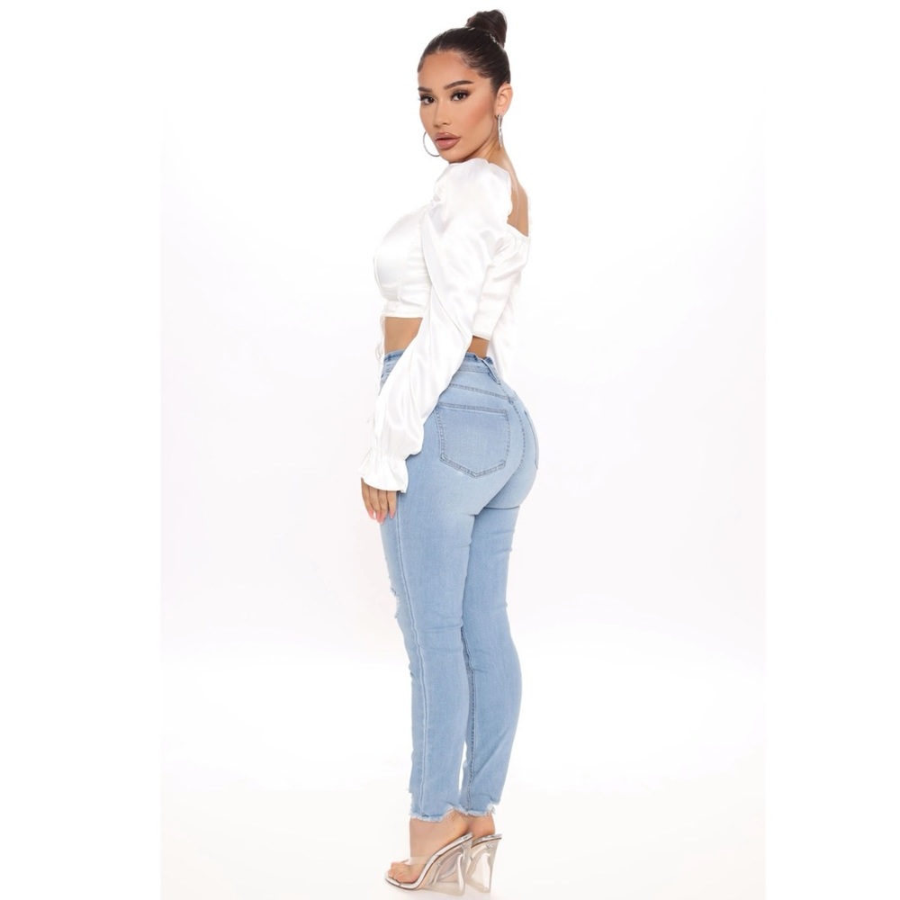 Jeans - Picture 3 of 4